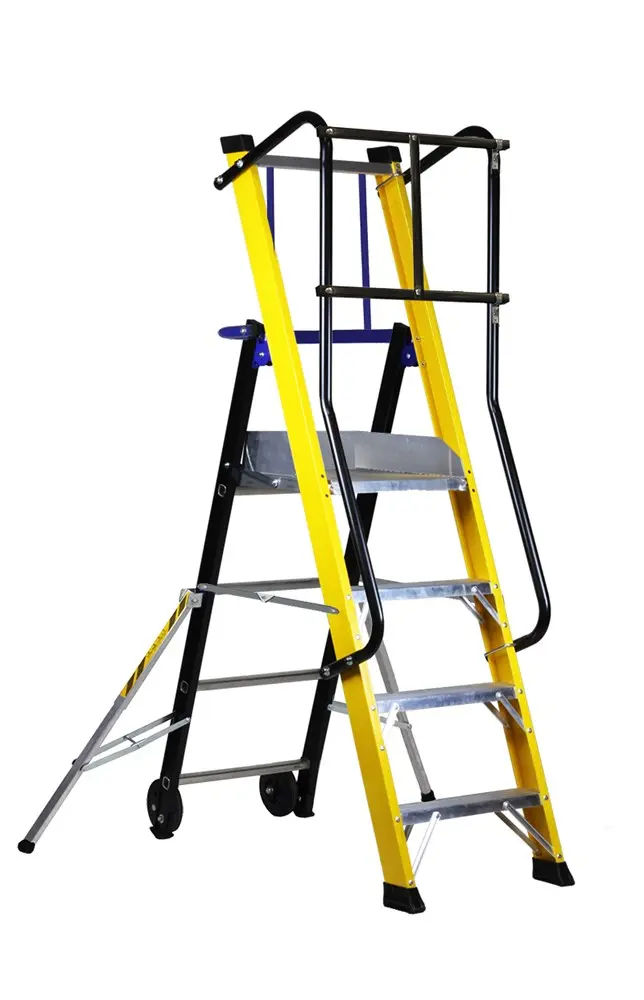 [SFLYF103] SVELT Fly Fibra Glasvezel Mobiele Platformtrap met railingbescherming 3 t/m 8 treden (3 treden 0,76 m 21,0 kg)